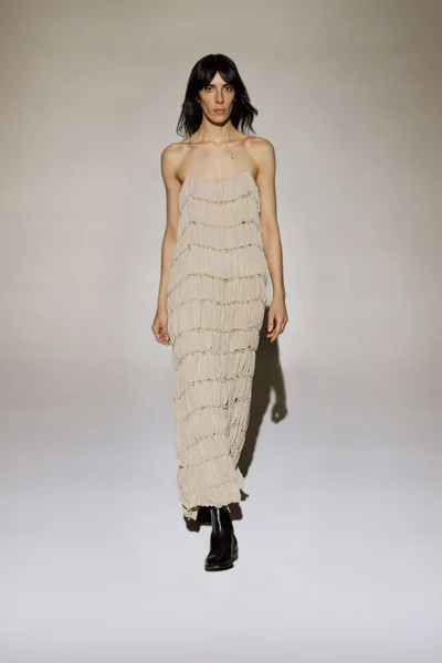 Look 15